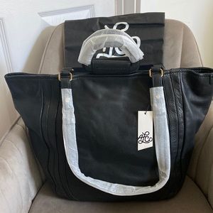 AMERICAN LEATHER CO Spruce Convertible Leather Tote Bag 😄